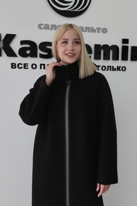 Пальто демисезонное